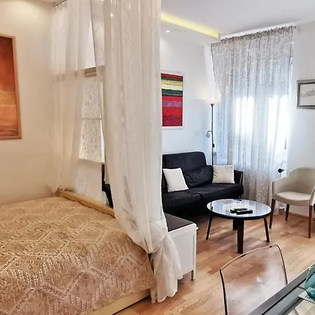 Gala City Center Apartman Belgrado Esterno foto